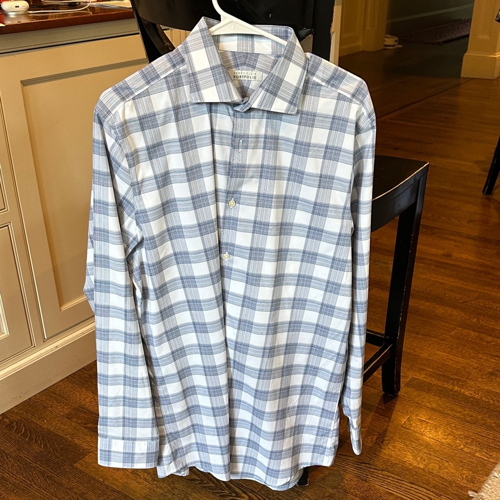 Perry Ellis Men's Blue and White Checkered Button Down Shirt